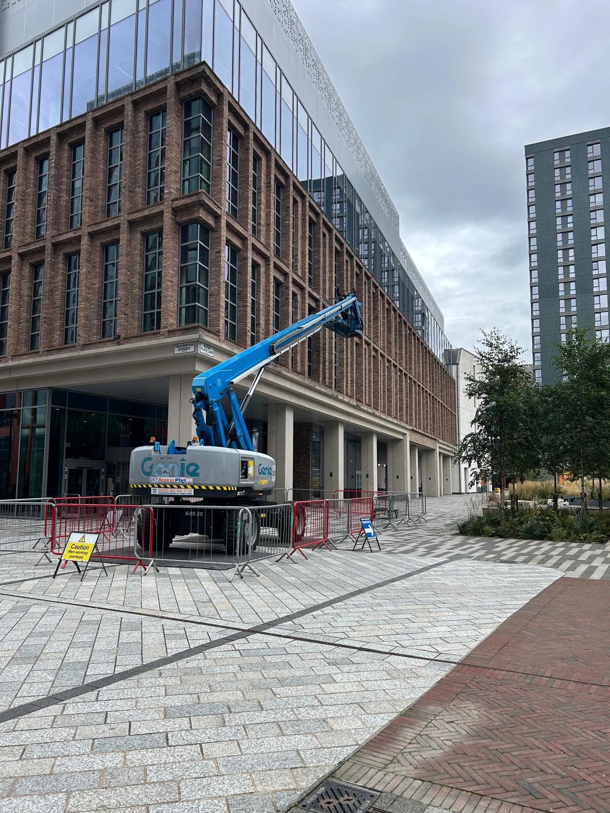 MEWP with safety exclusion barriers at Barclays Glasgow campus