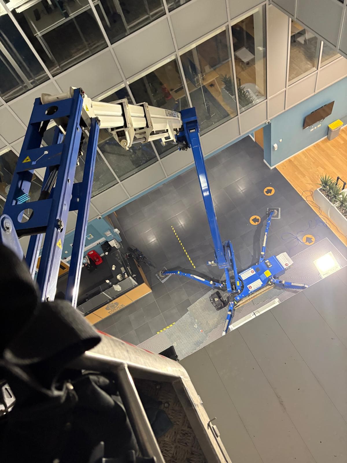 Commercial building cleaning in Dundee